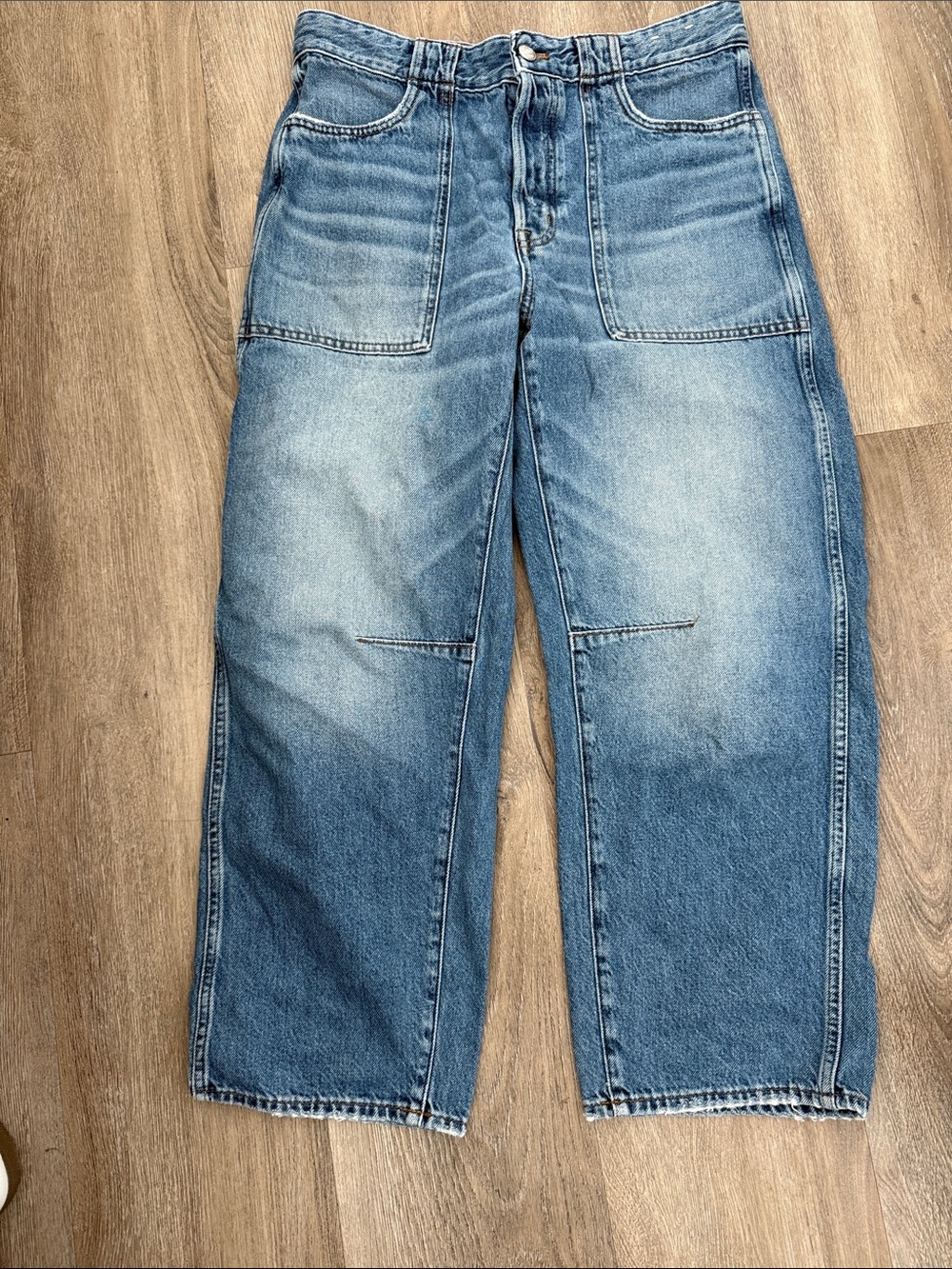 Madewell Darted Barrel-leg jeans